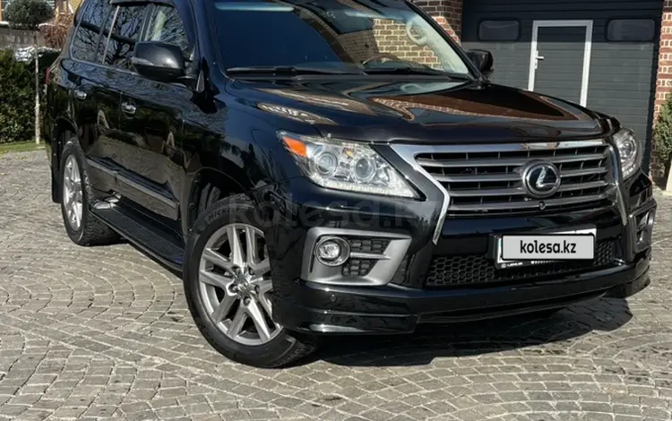 Lexus LX 570 2014 годаүшін28 500 000 тг. в Алматы