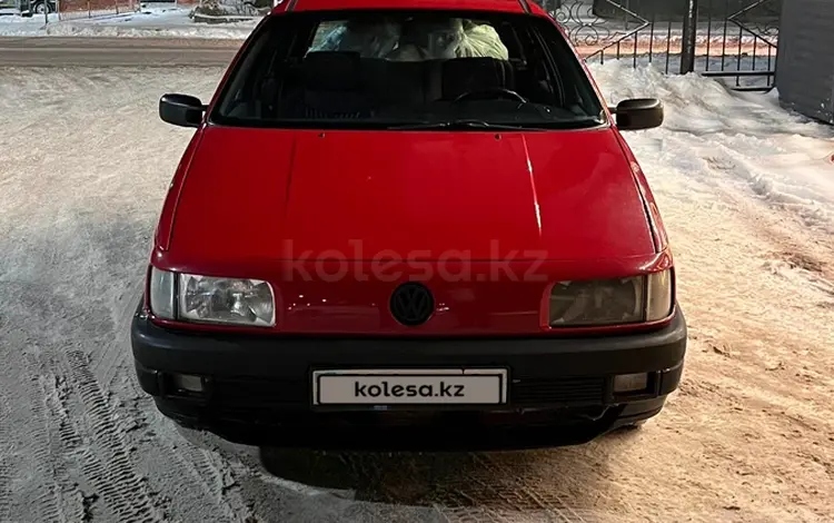 Volkswagen Passat 1990 года за 1 350 000 тг. в Астана