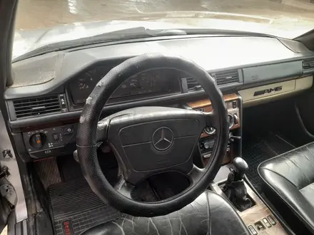 Mercedes-Benz E 280 1994 года за 1 600 000 тг. в Туркестан – фото 6