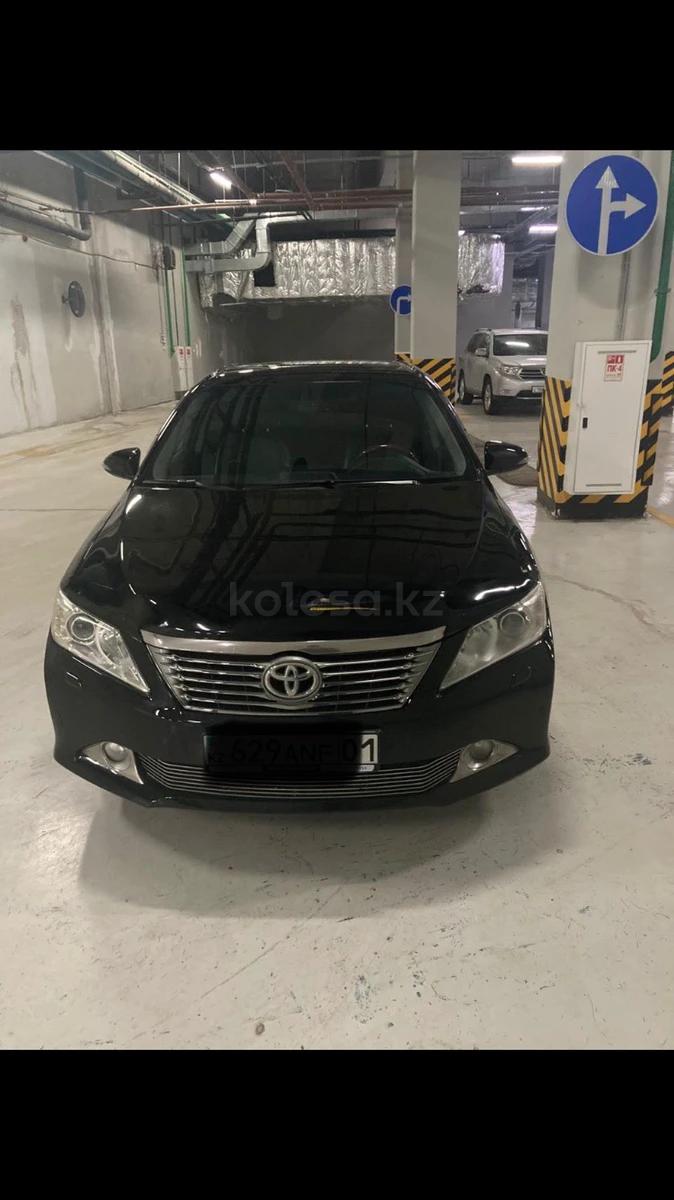 Toyota Camry 2012 г.