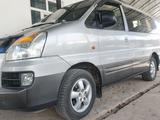 Hyundai Starex 2004 года за 2 650 000 тг. в Шымкент – фото 2