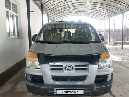 Hyundai Starex 2004 года за 2 650 000 тг. в Шымкент