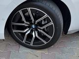 Диск с шинами BMW 7 оригинальныйүшін1 500 000 тг. в Актау
