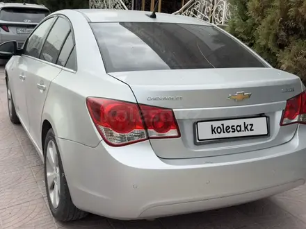 Chevrolet Cruze 2012 года за 4 300 000 тг. в Шымкент – фото 3