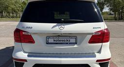 Mercedes-Benz GL 550 2012 годаүшін18 000 000 тг. в Астана – фото 2