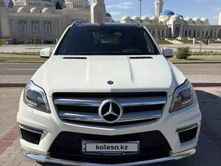 Mercedes-Benz GL 550 2012 года за 18 000 000 тг. в Астана