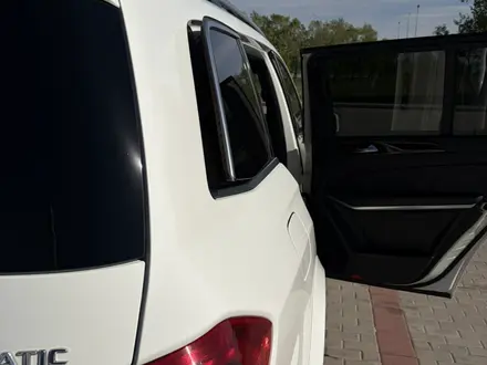 Mercedes-Benz GL 550 2012 года за 18 000 000 тг. в Астана – фото 9