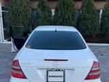 Mercedes-Benz E 320 2002 годаүшін4 500 000 тг. в Актау – фото 4