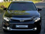Toyota Camry 2018 годаүшін15 800 000 тг. в Шымкент