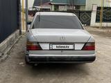 Mercedes-Benz E 230 1991 года за 1 450 000 тг. в Алматы – фото 4