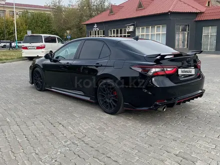 Toyota Camry 2021 года за 13 500 000 тг. в Астана – фото 17