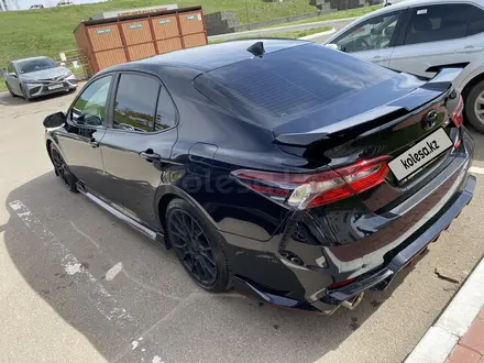 Toyota Camry 2021 года за 13 500 000 тг. в Астана – фото 6