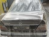 Mercedes-Benz E 220 1993 года за 3 000 000 тг. в Алматы – фото 5