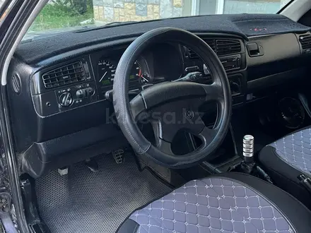 Volkswagen Golf 1993 года за 1 000 000 тг. в Костанай – фото 4