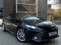 Toyota Camry 2018 года за 14 000 000 тг. в Шымкент