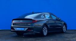 Hyundai Sonata 2021 года за 12 250 000 тг. в Алматы – фото 3