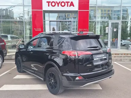 Toyota RAV4 2017 года за 11 300 000 тг. в Астана – фото 2