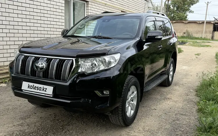 Toyota Land Cruiser Prado 2021 года за 25 500 000 тг. в Актобе