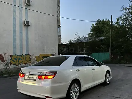 Toyota Camry 2015 года за 11 800 000 тг. в Усть-Каменогорск – фото 5