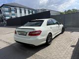 Mercedes-Benz E 200 2011 года за 7 000 000 тг. в Караганда – фото 3