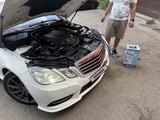 Mercedes-Benz E 200 2011 года за 7 000 000 тг. в Караганда – фото 5
