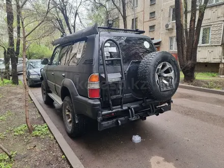 Toyota Land Cruiser Prado 2001 года за 9 500 000 тг. в Алматы – фото 9