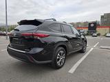 Toyota Highlander 2021 года за 27 500 000 тг. в Алматы – фото 4