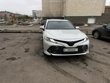 Toyota Camry 2020 года за 17 900 000 тг. в Астана – фото 9