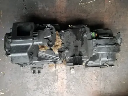 Корпус печки на Volkswagen Sharan за 29 000 тг. в Алматы – фото 4