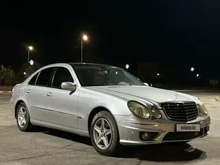 Mercedes-Benz E 320