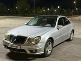 Mercedes-Benz E 320 2002 года за 3 500 000 тг. в Тараз – фото 4