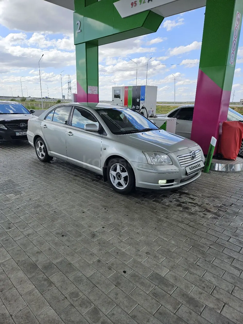 Toyota Avensis, 2005