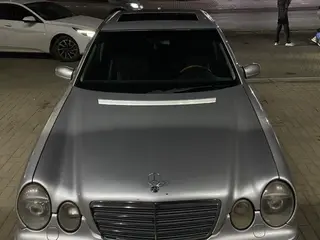 Mercedes-Benz E 430