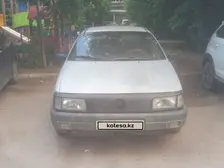 Volkswagen Passat, 1992