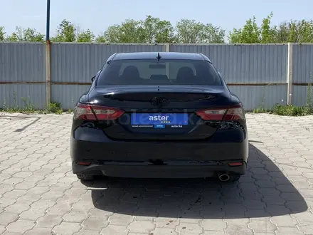 Toyota Camry 2019 года за 10 500 000 тг. в Караганда – фото 6