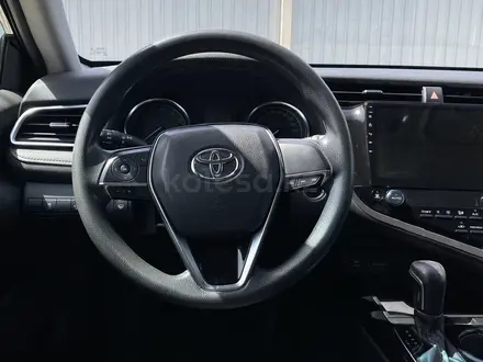Toyota Camry 2019 года за 10 500 000 тг. в Караганда – фото 13