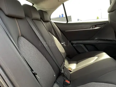 Toyota Camry 2019 года за 10 500 000 тг. в Караганда – фото 16