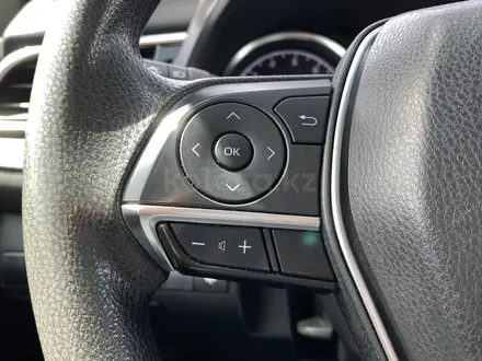 Toyota Camry 2019 года за 10 500 000 тг. в Караганда – фото 20