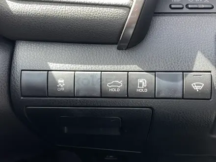 Toyota Camry 2019 года за 10 500 000 тг. в Караганда – фото 24