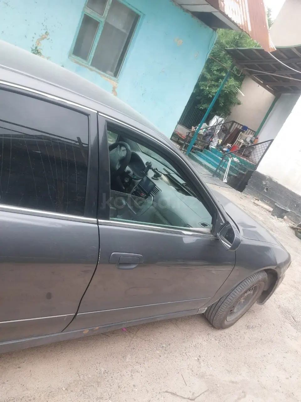 Mitsubishi Galant, 2002