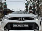 Toyota Camry 2015 годаfor11 680 000 тг. в Астана – фото 3