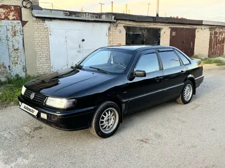 Volkswagen Passat 1995 года за 1 750 000 тг. в Костанай – фото 2