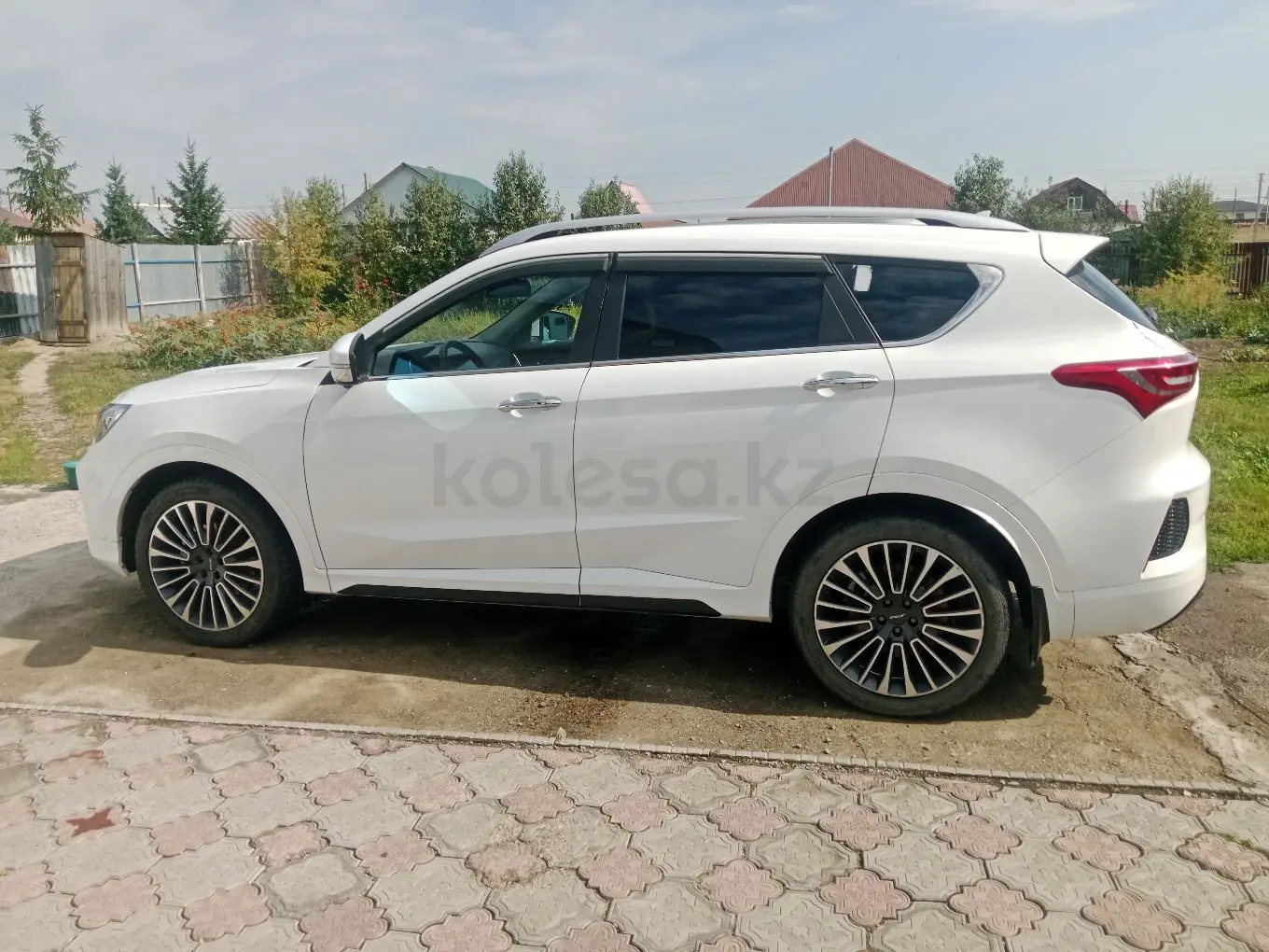 Jetour X70, 2023