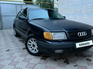 Audi 100