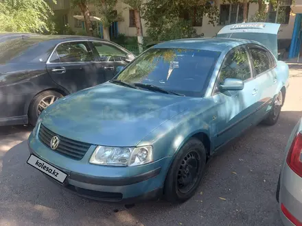 Volkswagen Passat 1998 года за 1 500 000 тг. в Астана – фото 2