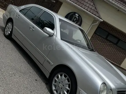 Mercedes-Benz E 320 2000 года за 7 800 000 тг. в Кызылорда – фото 22