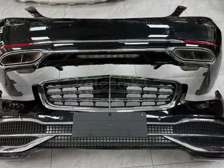 Mercedes-Benz W222 Maybach — Комплект бамперов за 7 707 тг. в Шымкент