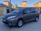 Toyota Sienna 2013 года за 10 200 000 тг. в Атырау