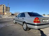 Mercedes-Benz C 180 1994 года за 1 250 000 тг. в Астана – фото 2