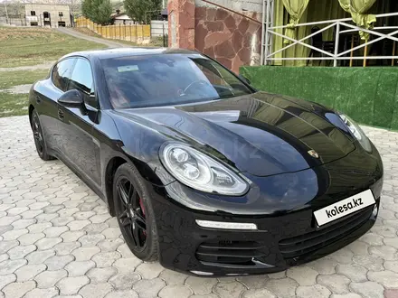 Porsche Panamera, 2015